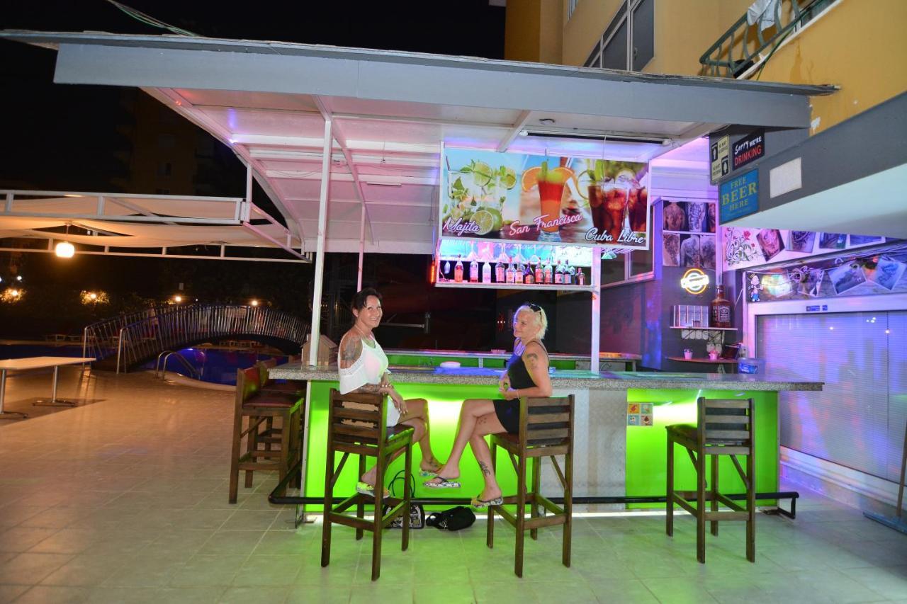 Rose Garden Apart Hotel อลันยา ภายนอก รูปภาพ