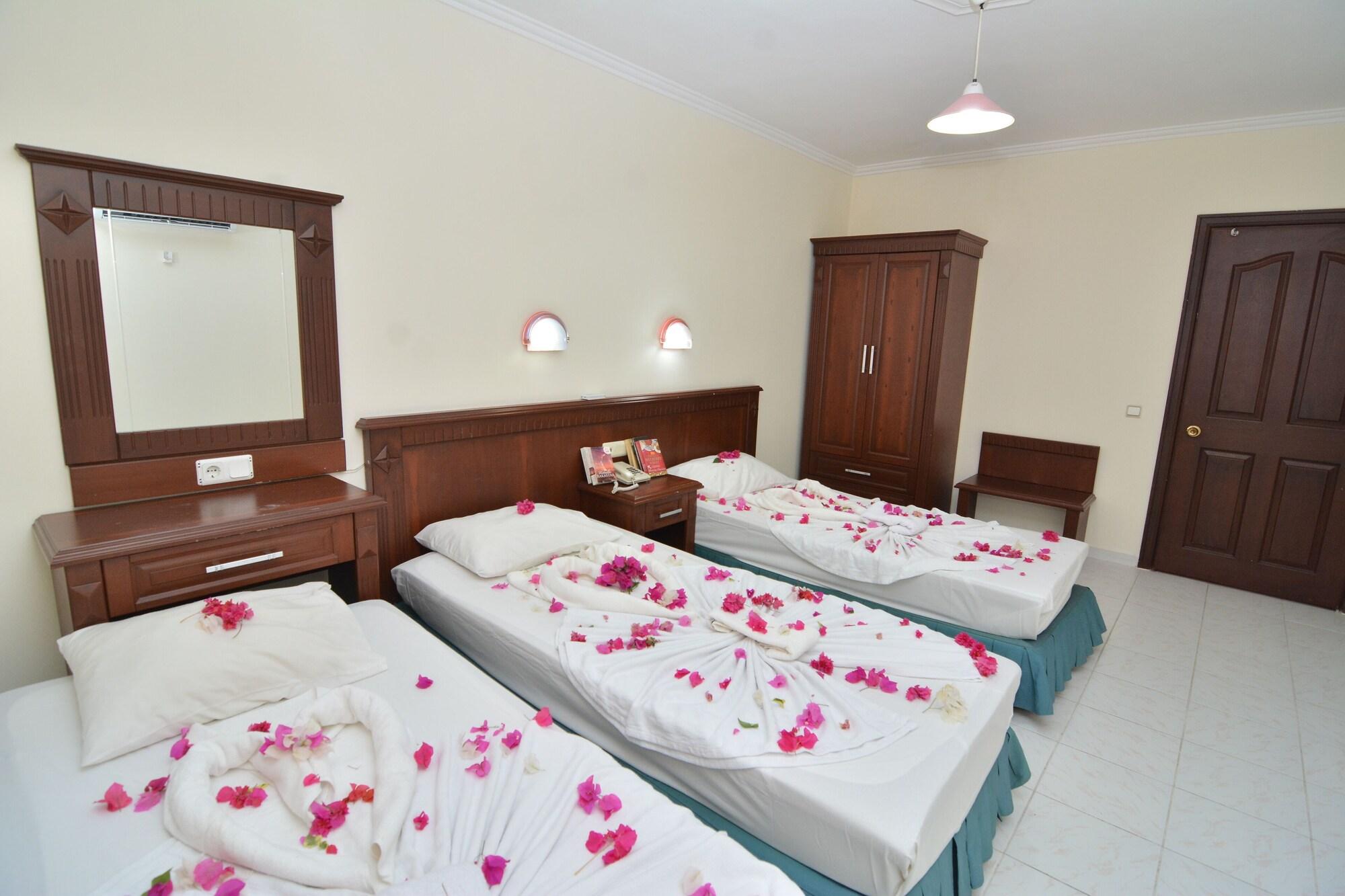 Rose Garden Apart Hotel อลันยา ภายนอก รูปภาพ