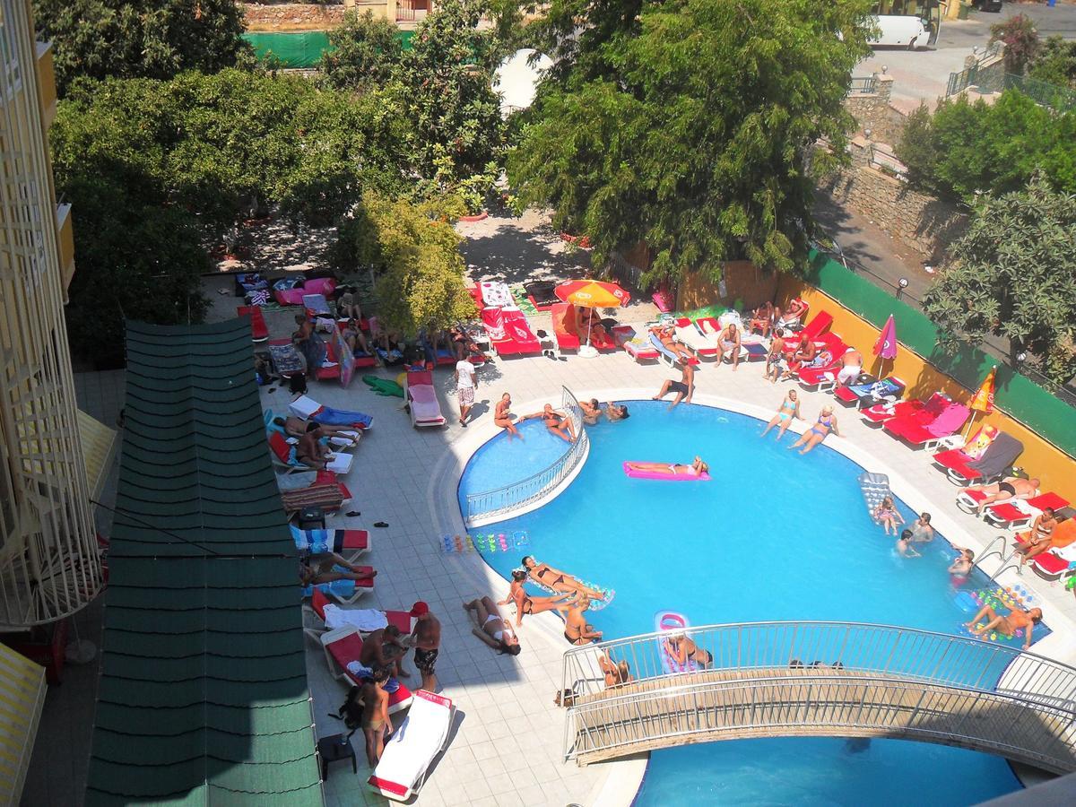 Rose Garden Apart Hotel อลันยา ภายนอก รูปภาพ